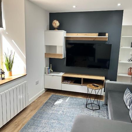 אינברנס 51 Innes Street Apartment מראה חיצוני תמונה