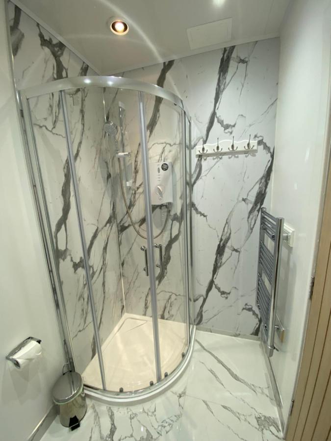 אינברנס 51 Innes Street Apartment מראה חיצוני תמונה