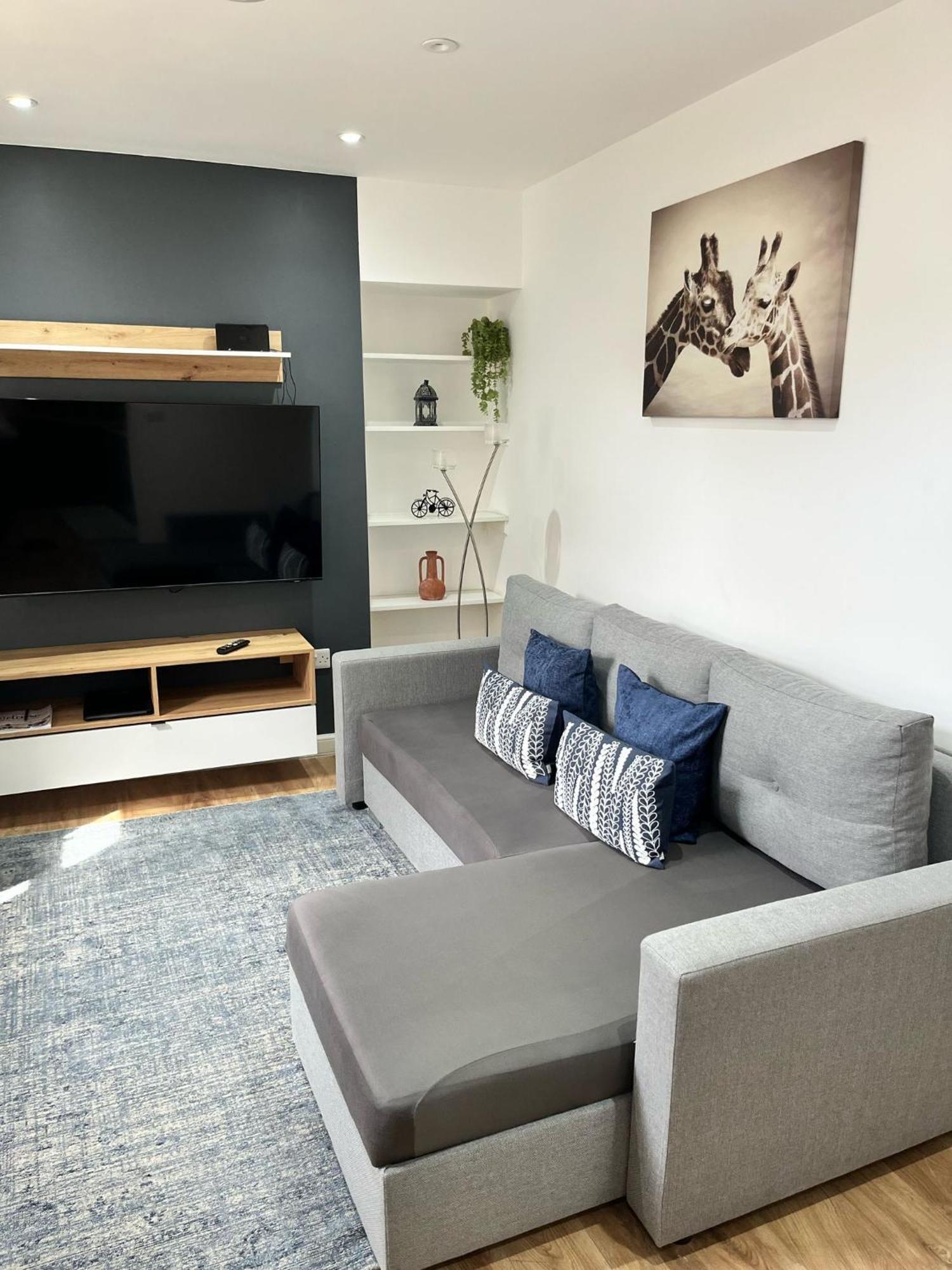 אינברנס 51 Innes Street Apartment מראה חיצוני תמונה